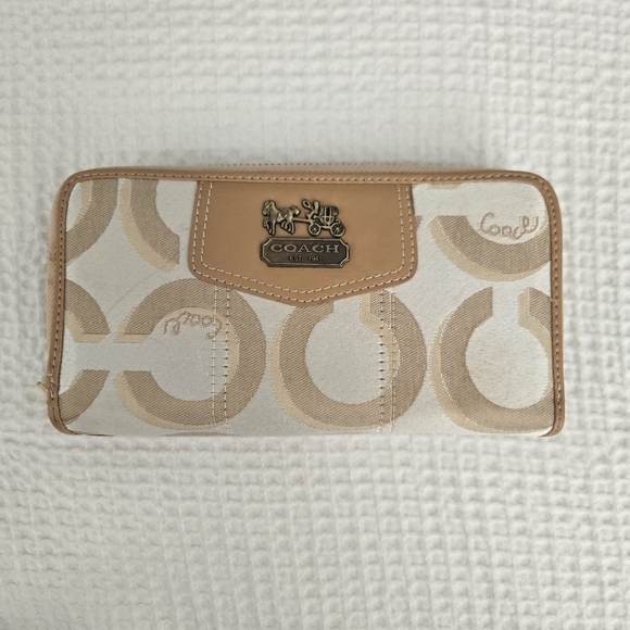 Coach Beige and Tan Wallet - Picture 2 of 6